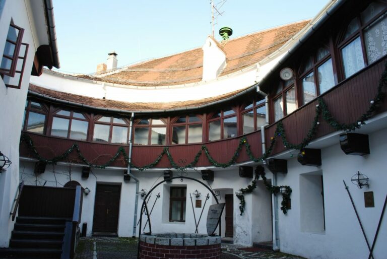 Cetatuia Brasovului Defense Point