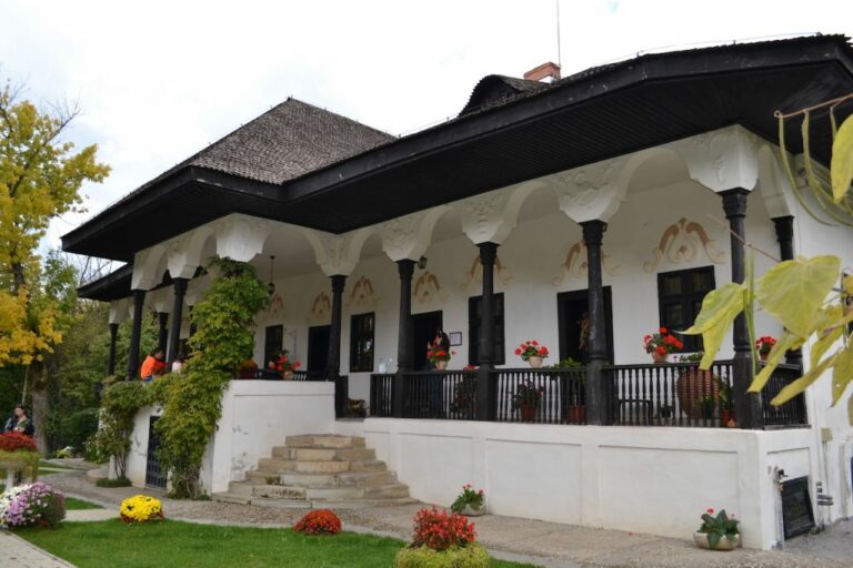 Conacul Bellu Aristocratic Architecture