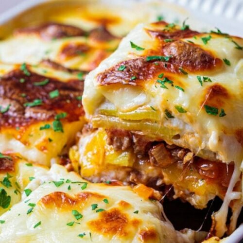 Greek-Moussaka-Potato-and-Meat-Casserole-with-Cheese-800x530